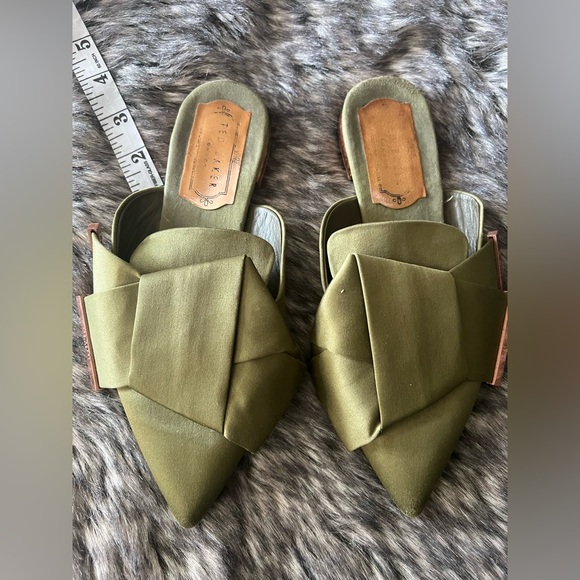 Ted Baker Olive Green Mules with Bow Detail - Picture 7 of 8